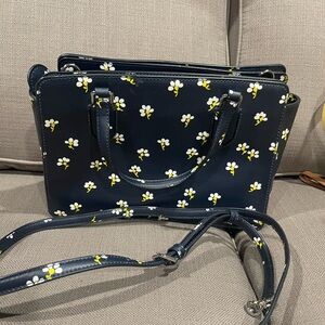 Kate Spade laptop purse with long strap Navy blue with white dasies